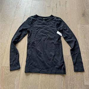 Gap long-sleeve modern crew neck shirt